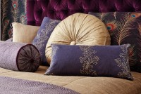 Модные подушки для гламурной спальни (Коллекция тканей San Aegean Fabrics)